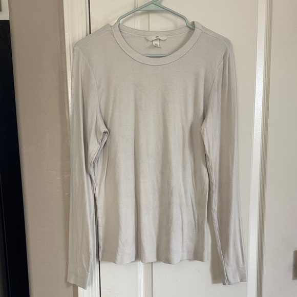 H&M Light Gray Long Sleeve Tee - Picture 1 of 3